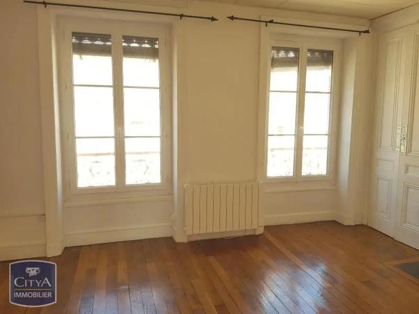 Appartement à louer 2 pièces 61.59m²