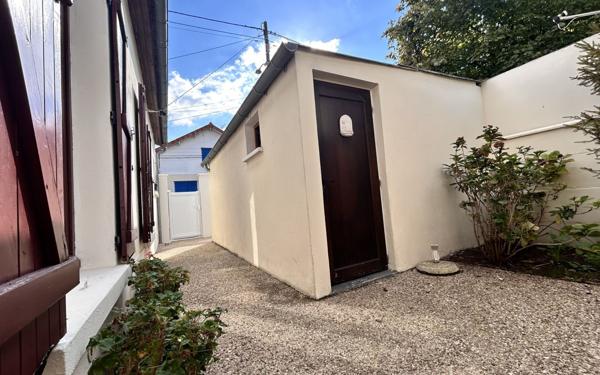 Maison à vendre    2 pièces •  Corbeil-Essonnes