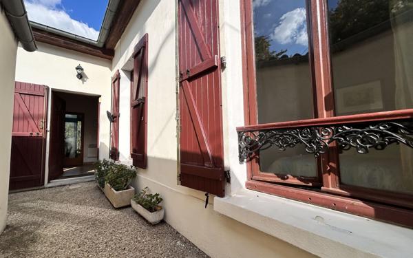 Maison à vendre    2 pièces •  Corbeil-Essonnes