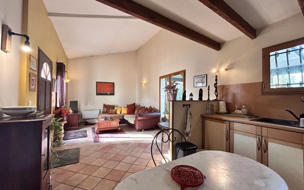 Maison à vendre    2 pièces •  Corbeil-Essonnes