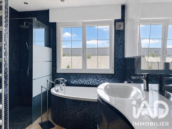 Maison à vendre 7 pièces 220 m² Loudéac