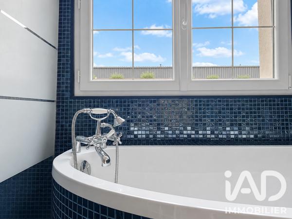 Maison à vendre 7 pièces 220 m² Loudéac