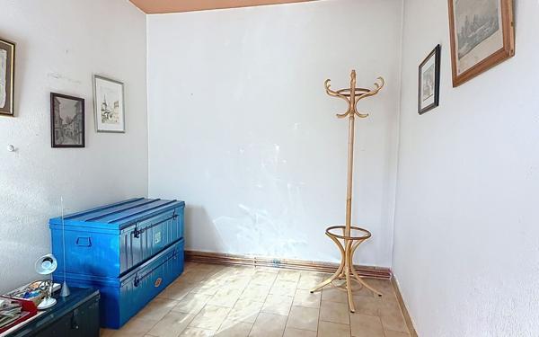 Maison à vendre    8 pièces •  Châteauneuf-de-Gadagne