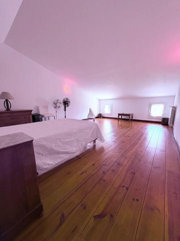 CORPS DE FERME RENOVE DE 200 M² + UNE DEPENDANCE DE 80 M²