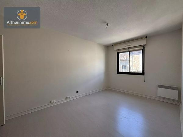 Vente                                                      Appartement
                        
                     3 pièces                      67 m2                     à Marmande