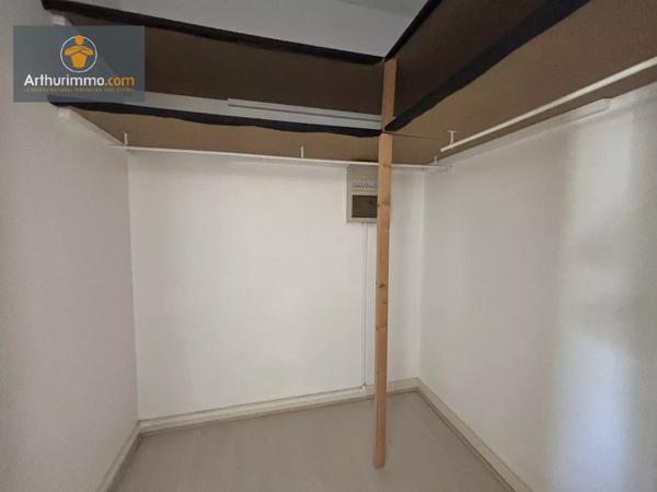 Vente                                                      Appartement
                        
                     3 pièces                      67 m2                     à Marmande