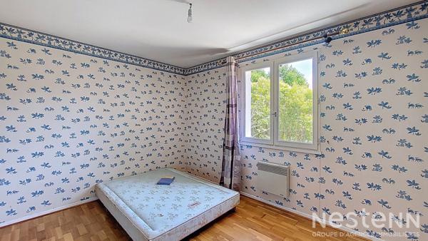 À vendre Maison de plain-pied à Caussens, 101 m² habitables avec garage en sous-sol et jardin