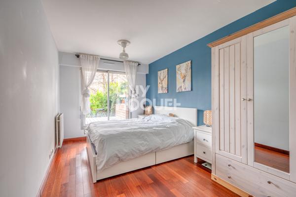 Appartement 3 pièces à vendre à Puteaux avec 110m² de jardin S-E- Proche Gare et Écoles