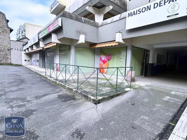 Local commercial à vendre 65.23m²