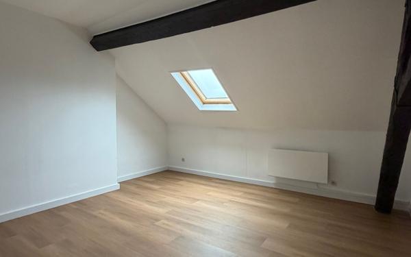 Appartement à louer    3 pièces • 60 m2 Anzin