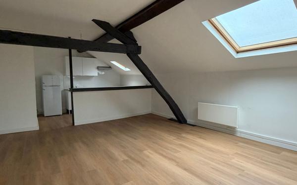 Appartement à louer    3 pièces • 60 m2 Anzin