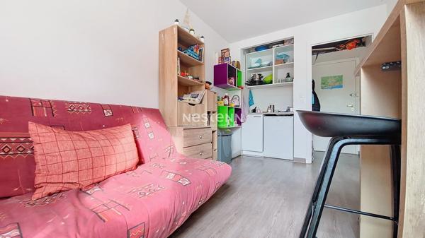 Magnifique appartement 2 pièces de 24m2 rénové avec vue latérale mer