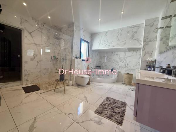 Maison à vendre 6 pièces de 235 m²