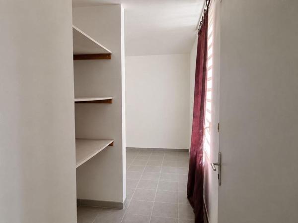 Maison à MACOURIA, 97355 - 5 pièces 122m²