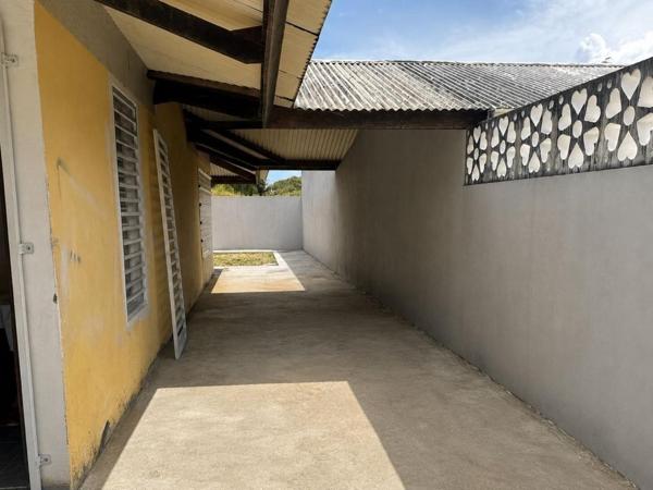 Maison à MACOURIA, 97355 - 5 pièces 122m²