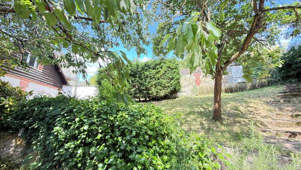 NOAILLES A 5 MIN... PROCHE, Maison 7 pièces, 176 m2, 3 chambres, studio, jardin