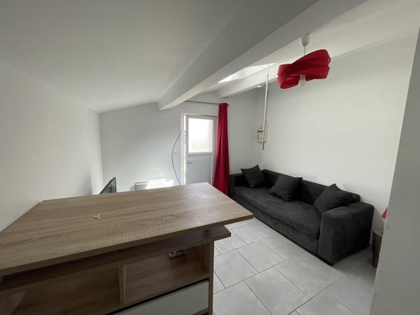 Studio à louer, 1 pièce - Pessac 33600