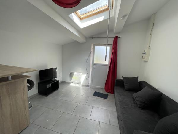 Studio à louer, 1 pièce - Pessac 33600