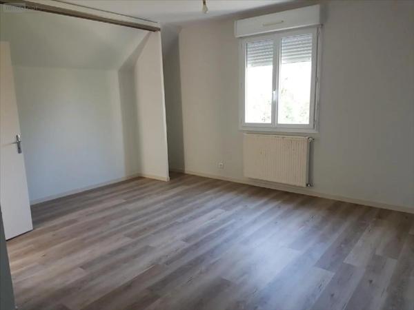 Location - Maison Val-d'Izé 35450 6 pièces 142 m 2 3810 m 2