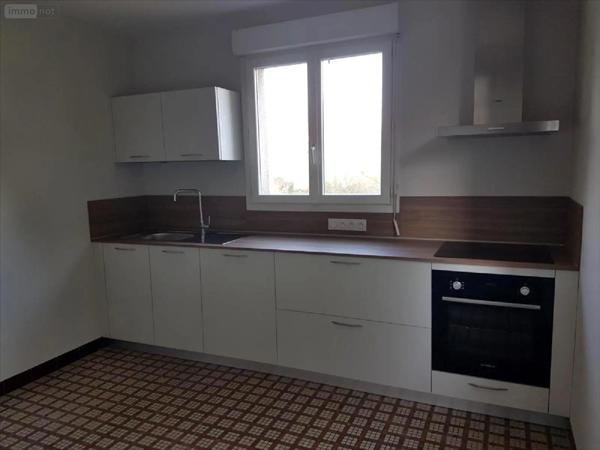 Location - Maison Val-d'Izé 35450 6 pièces 142 m 2 3810 m 2