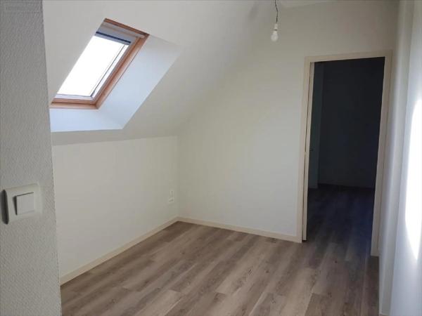 Location - Maison Val-d'Izé 35450 6 pièces 142 m 2 3810 m 2