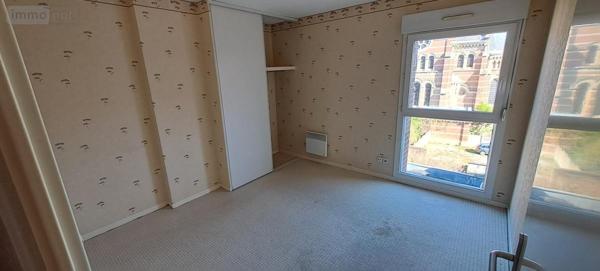 Appartement à louer à Amiens dans la Somme (80000), ref : 80004-L320   
Gare La Vallée