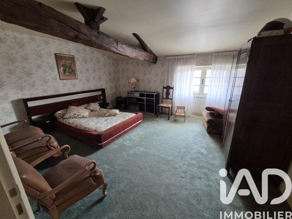 Maison à vendre 8 pièces 287 m² La Rochefoucauld-en-Angoumois