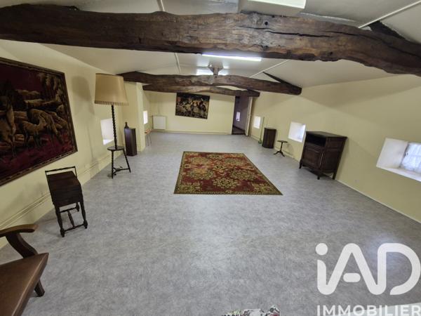 Maison à vendre 8 pièces 287 m² La Rochefoucauld-en-Angoumois