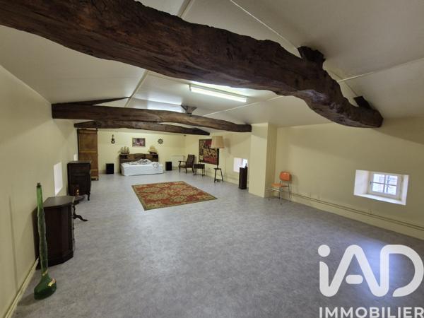 Maison à vendre 8 pièces 287 m² La Rochefoucauld-en-Angoumois