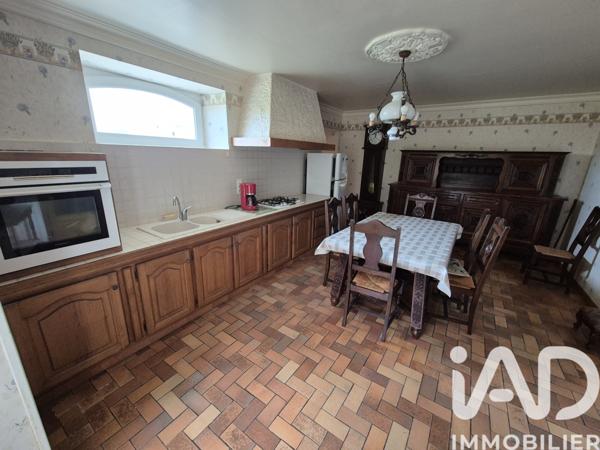 Maison à vendre 8 pièces 287 m² La Rochefoucauld-en-Angoumois