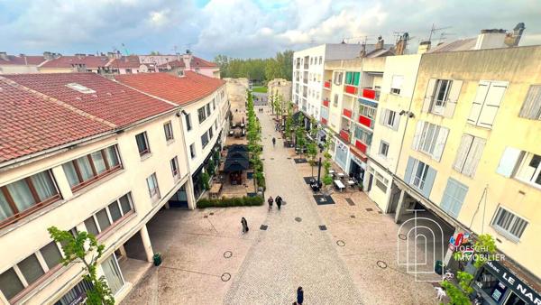 Bâtiment de 193 m2 comprenant 4 appartements et un local 512 000 €