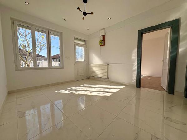 Maison rénovée avec vie de plain-pied