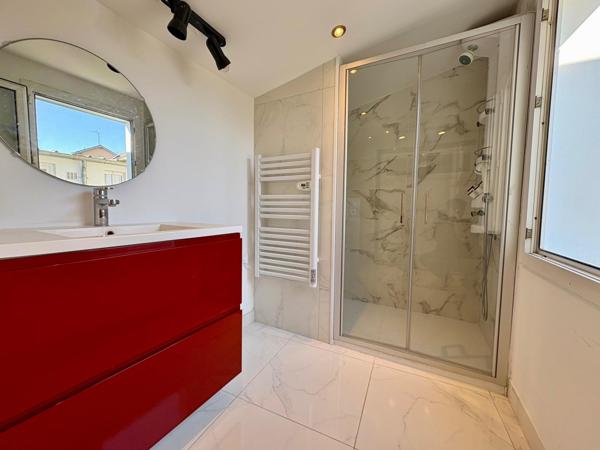 Maison rénovée avec vie de plain-pied