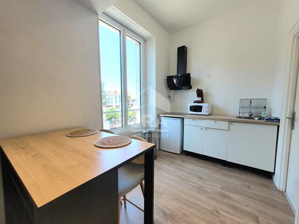 LOCATION - PAU - T1 meublé de 28 m² rénové et moderne