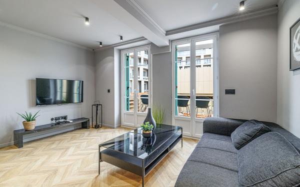 Appartement à vendre    3 pièces • 58 m2 Nice