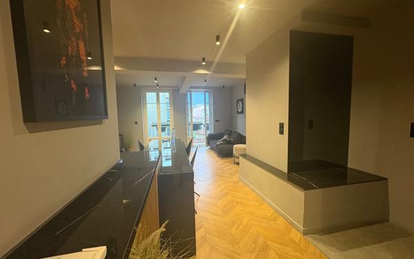 Appartement à vendre    3 pièces • 58 m2 Nice