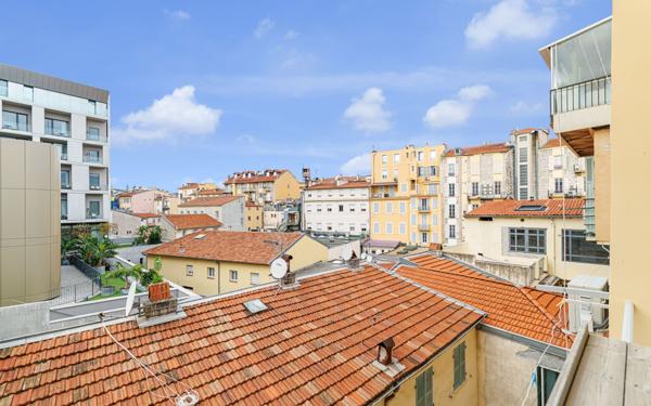 Appartement à vendre    3 pièces • 58 m2 Nice