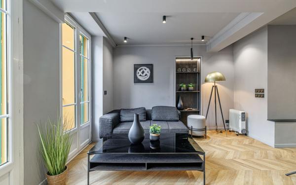 Appartement à vendre    3 pièces • 58 m2 Nice