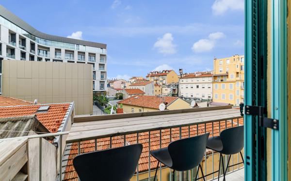 Appartement à vendre    3 pièces • 58 m2 Nice