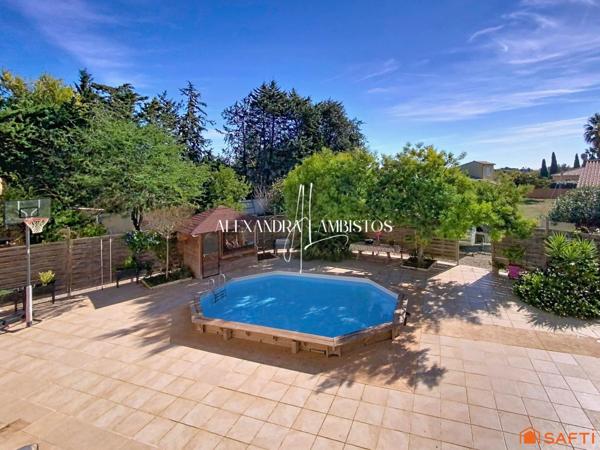 Maison d'architecte - 10 pièces - 248m²