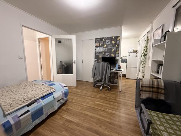 Appartement à DECINES CHARPIEU (69150)