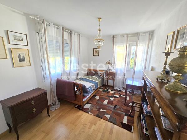 Toulouse rangueil ensemble immobilier de 288m² sur un terrain de 436m² avec garages, jardin