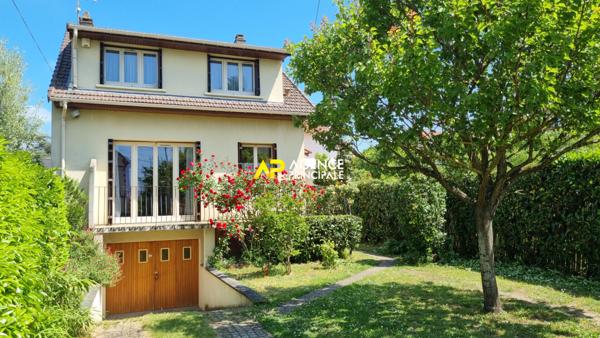 Sartrouville - Les Dix Arpents - Maison 6 pièces 100 m2 €630 000 ** - Référence 9564