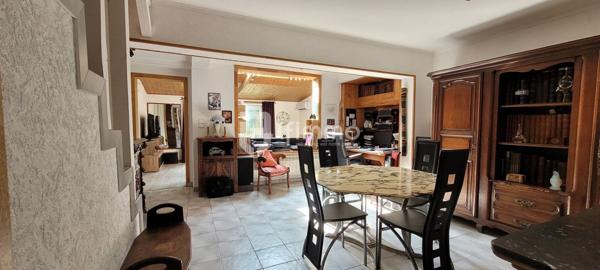 Maison 6 pièces garage et dépendance