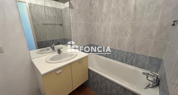 À vendre Appartement 2 pièces 44 m² - Uzès 30700