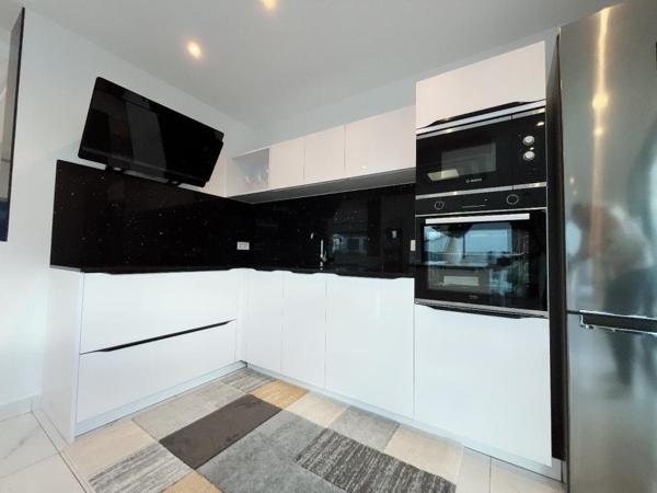 Magnifique maison de 2023 de 110 m² sur un terrain 3 faces de 350 m²
