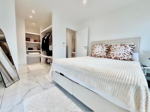 Magnifique maison de 2023 de 110 m² sur un terrain 3 faces de 350 m²