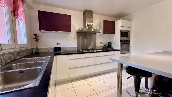 Maison 6 chambres - Terrain 2400 m2 - GUILERS Penfeld