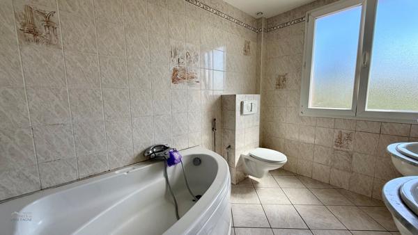 Maison 6 chambres - Terrain 2400 m2 - GUILERS Penfeld