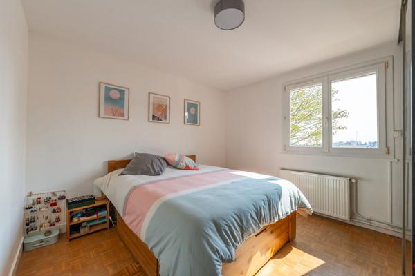 Superbe 4 pièces refait à neuf centre ville de Fonteay Aux Roses